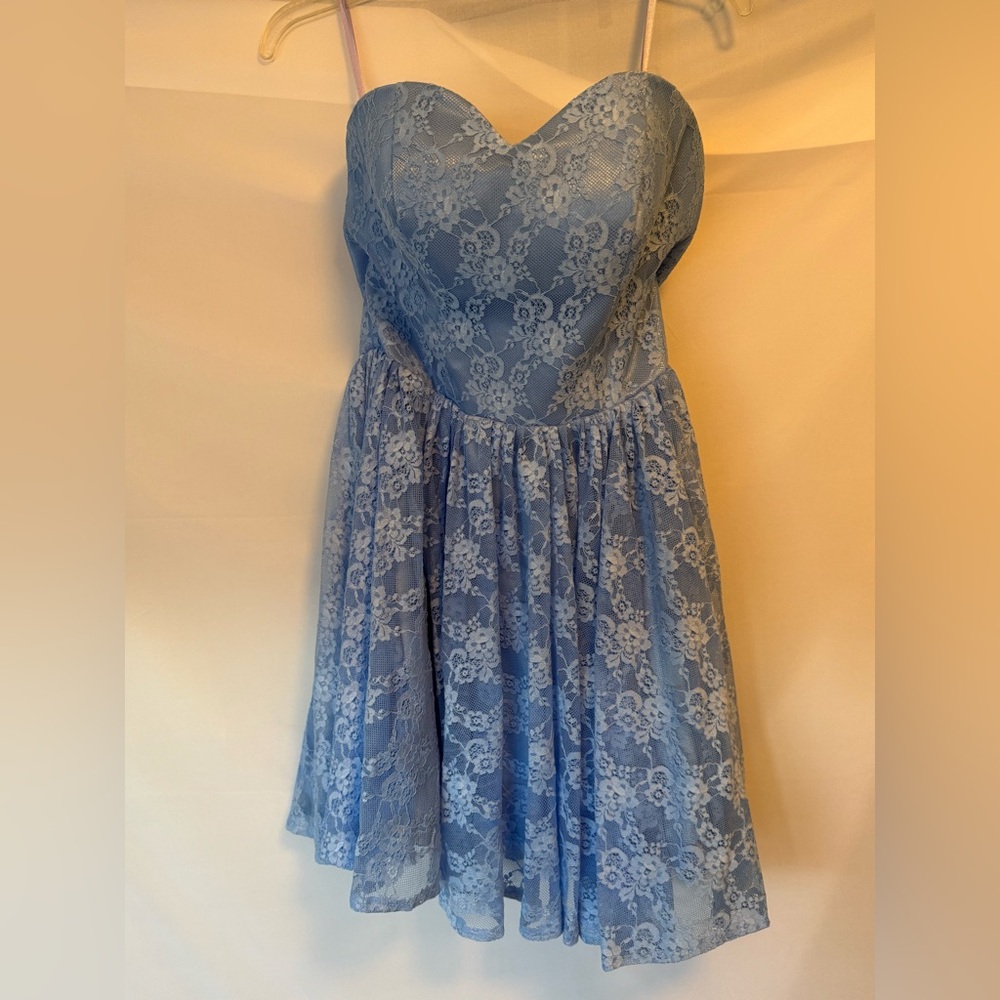 Blue lace, lined strapless mini dress, no tag - small fit see measure photos